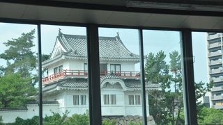 車窓から福山城が見えて感動