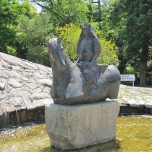 岡崎公園にある松平元康像