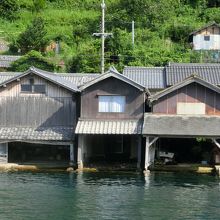海に口を開けているよう