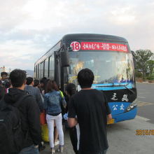 麗江古城へ向かいました。