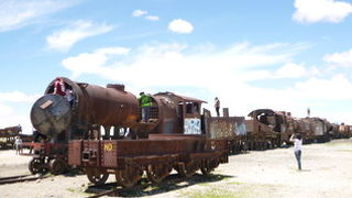 古い列車が一杯