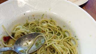 パンビュッフェ付きのランチがおすすめ。