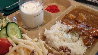 異国のバーみたいな雰囲気。