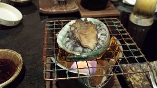 鮑踊り焼きと松茸のコースがおすすめ