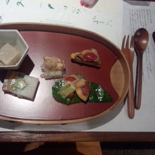 献立表が有りましたが、画像は10枚までの投稿ですので省きます