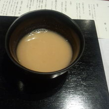 字数にも制限が有るので難しいですね。前の画像は、大人用前菜。