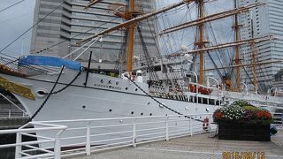 船内は現役時代のままに保存され、海の男たちを育てたなごりを実感できます。