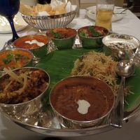 初日の夕食はダニエルズ・タバーンでインド料理を食べました。