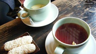 伝統家屋でいただく韓国茶