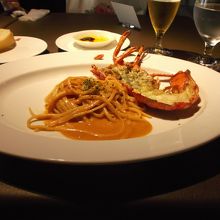 オマール海老のパスタ