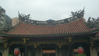 下町の風情が漂うなにか懐かしい感じのお寺です！　　