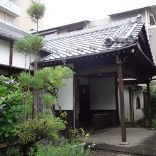 芭蕉ら俳人がつどう寺