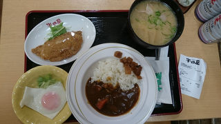 うまくて早くて安い定食屋