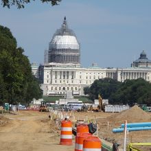 本体も周りも工事中