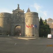 トレドの北の城門です。