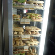 ポール　シャルル・ド・ゴール店