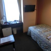 部屋はまずまずの広さ。