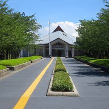 左手には「知覧特攻平和会館」