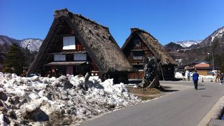 白川郷にもやっぱ大陸の人がいっぱい