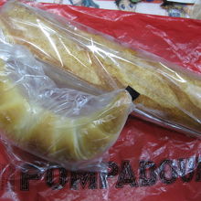 私の定番はバケットと塩パン