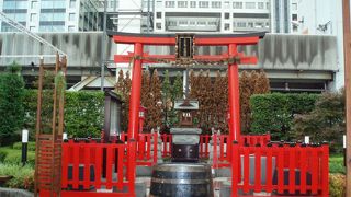 目前はフジテレビ本社ビル（ハチマタ）、後方はレインボーブリッジと景色が楽しめます～