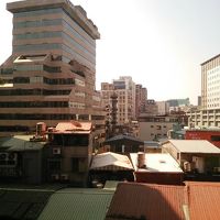 広めの窓からみた風景