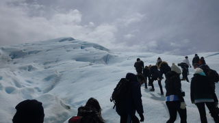 氷河トレッキングはオススメです
