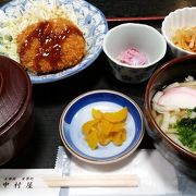 気軽に立ち寄れる定食屋さん