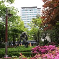 ホテルの前には児童遊園地が。