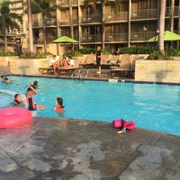 プール（左端が浅いちびっこ用プール）