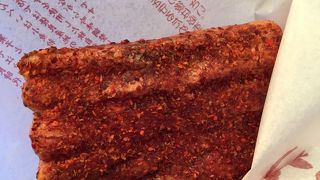 錦市場で煎餅を食べ歩き