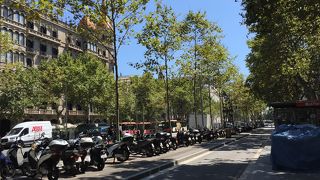 カサ・バトリョやカサ・ミラがあります