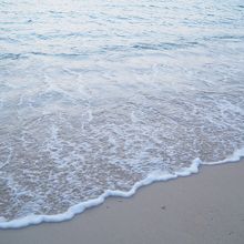 この砂浜を見て、沖縄に来たと実感。