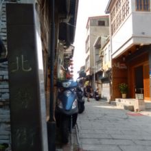 海安路からの入り口