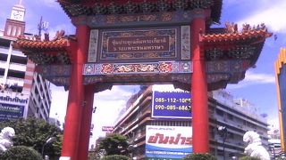 ヤワラート通りの目印