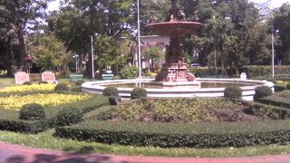 木々の多いリラックススペース