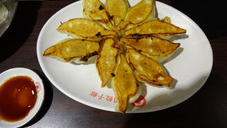 行列のできる人気店