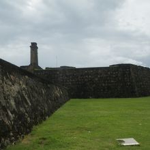 城塞と時計塔がシンボル