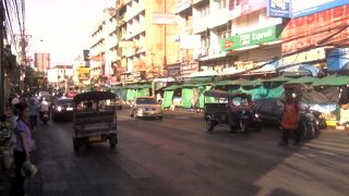 旧市街のメイン通り