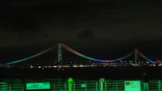 明石海峡大橋のライトアップ