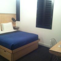 ダブルベッドで広々でした。