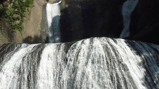 日本三大名瀑のひとつ