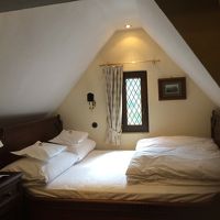 ロマンチックなベッド