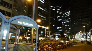 地下街の一角にあります