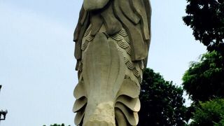 セントーサ島のシンボルマーライオン