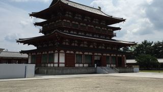 薬師寺の中心です。