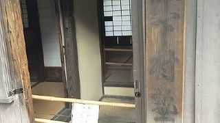 想像していたより、小さい神社だった。