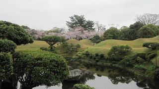 日本三大名園にも匹敵する美しさ