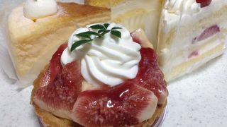 季節の果物を使ったケーキをチェック☆