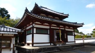 重要文化財も安置されています